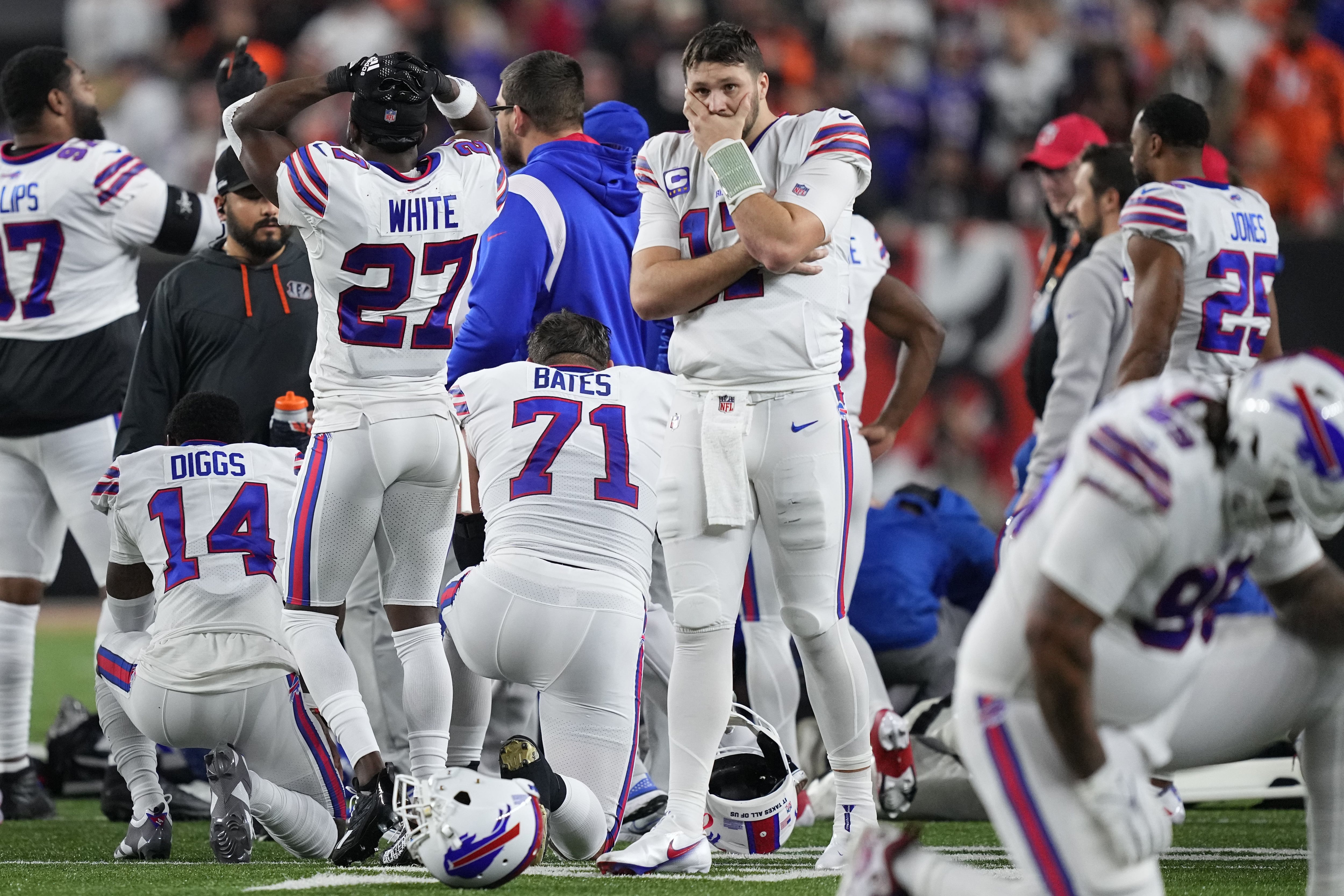 Damar Hamlin status: Bills confirm safety suffered cardiac arrest - Buffalo  Rumblings