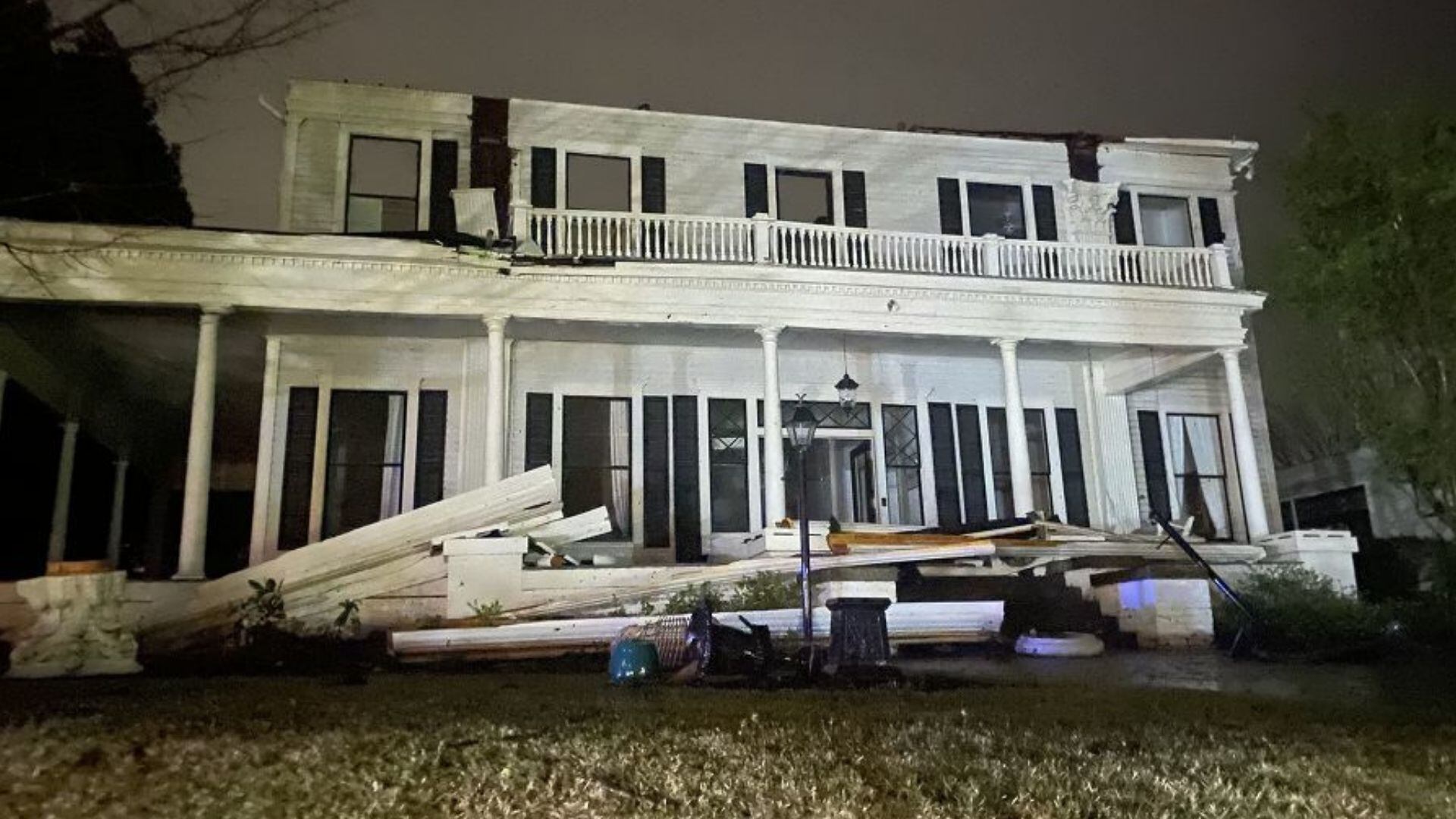 Tornadoes Leave A Trail Of Destruction In Parts Of Georgia Wgau