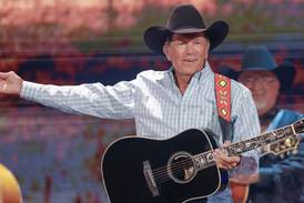 George Strait breaks US concert attendance record for ticketed event