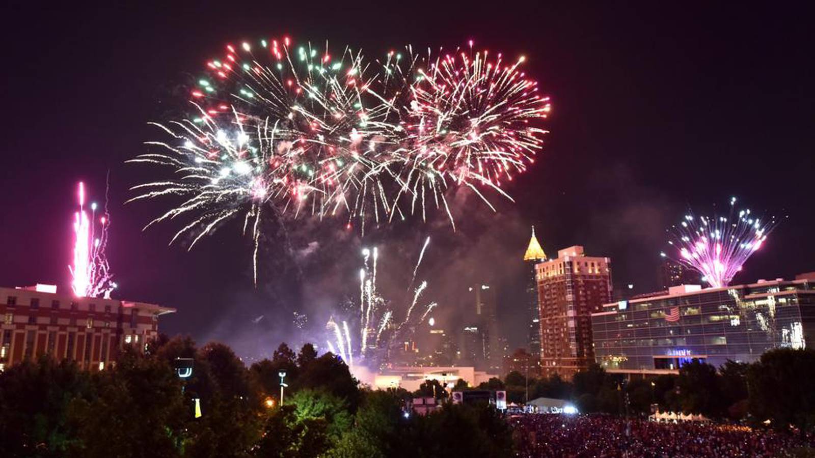 July 4th around Atlanta 34 cities, spots to see fireworks this weekend