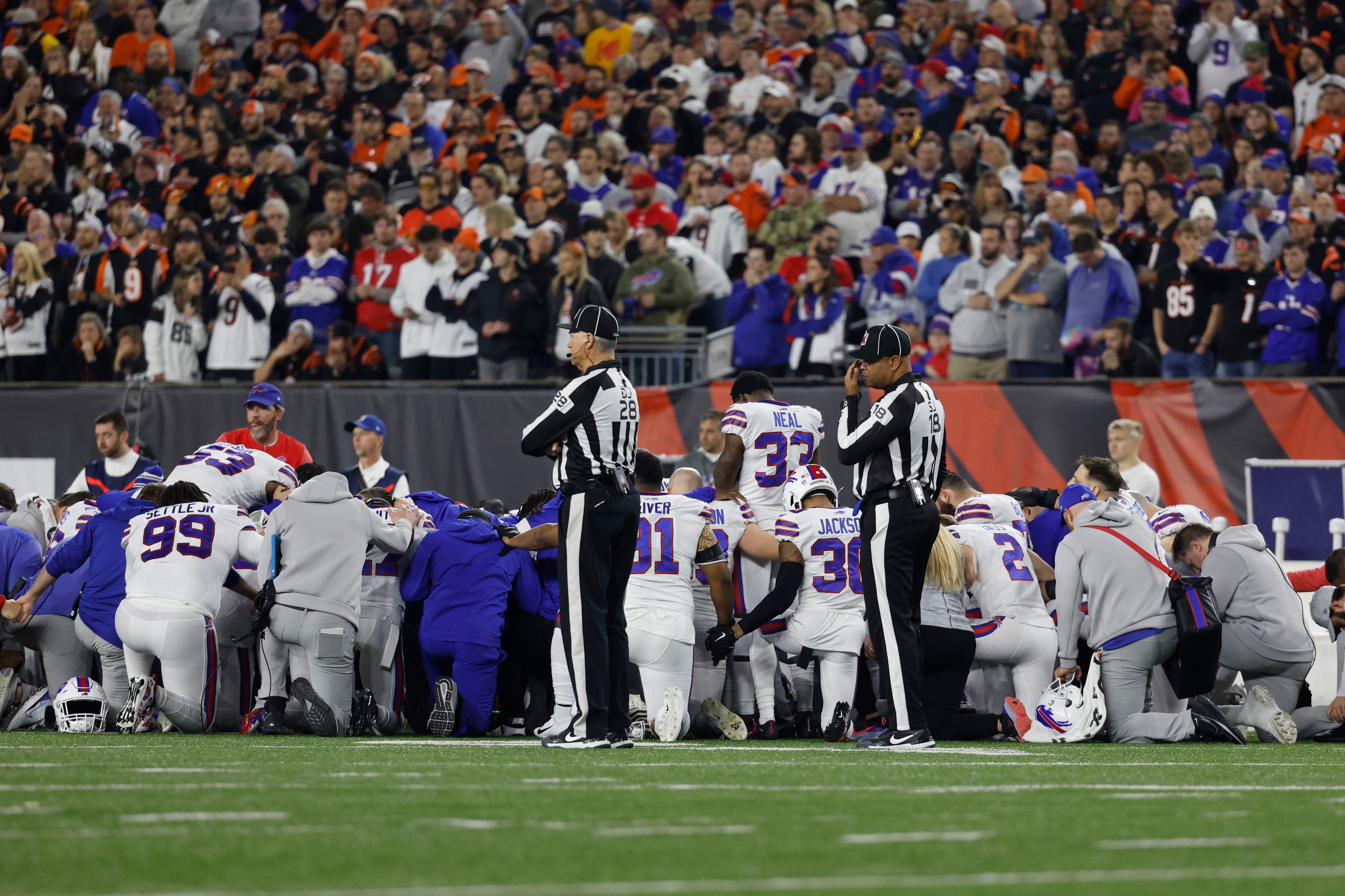 Damar Hamlin status: Bills confirm safety suffered cardiac arrest - Buffalo  Rumblings