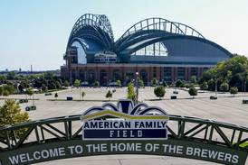 11 people injured when escalator malfunctions in Milwaukee ballpark after Brewers lose to Cubs